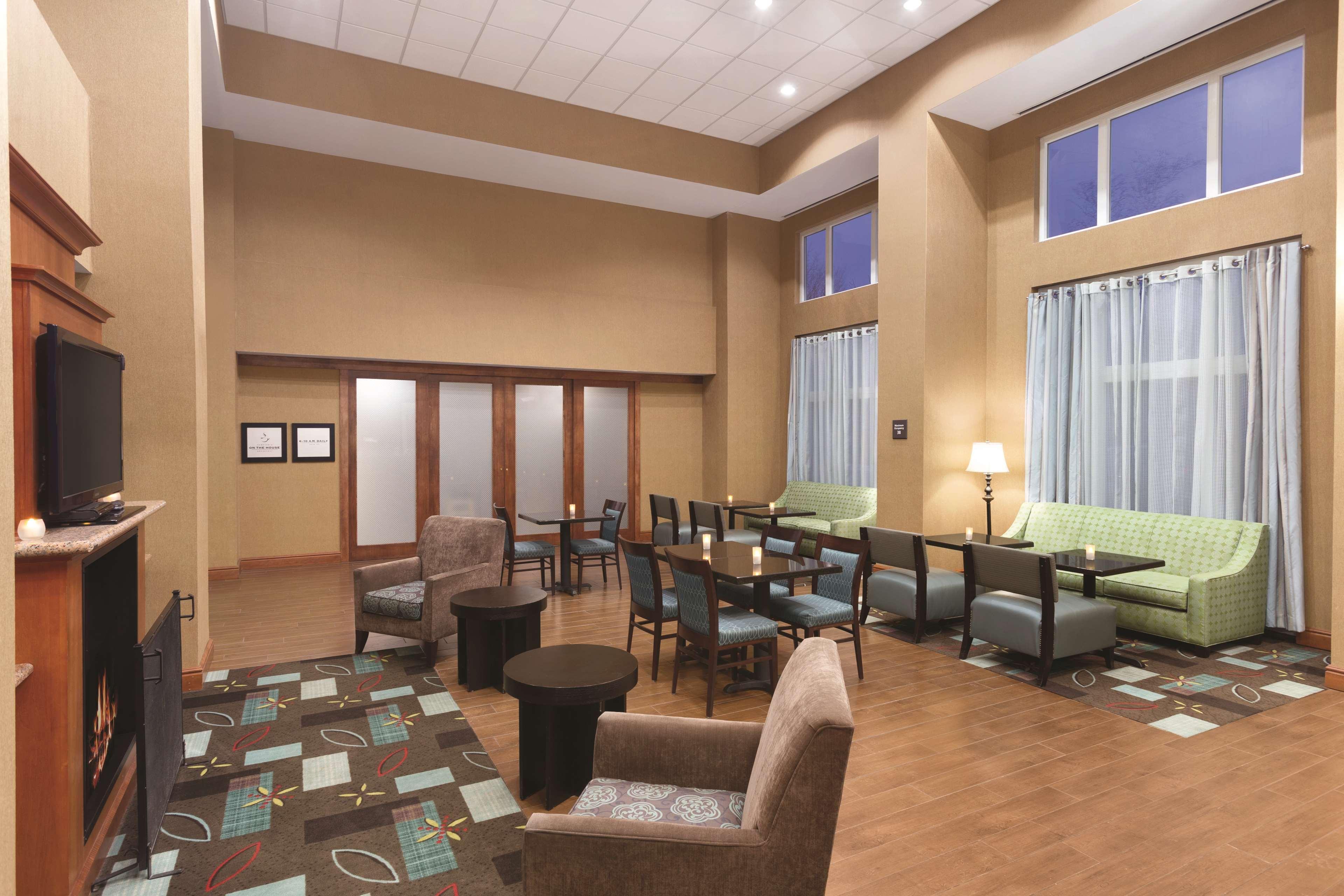 Hampton Inn & Suites Greenfield Luaran gambar
